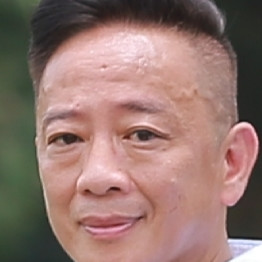 Dr. Laszlo Papp